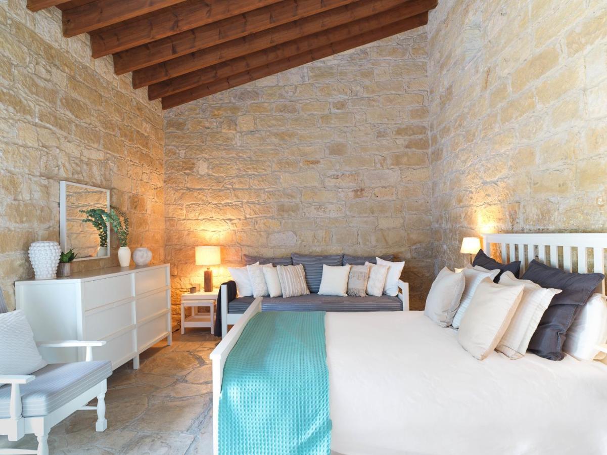Villa Avgoustis Pachna Eksteriør billede