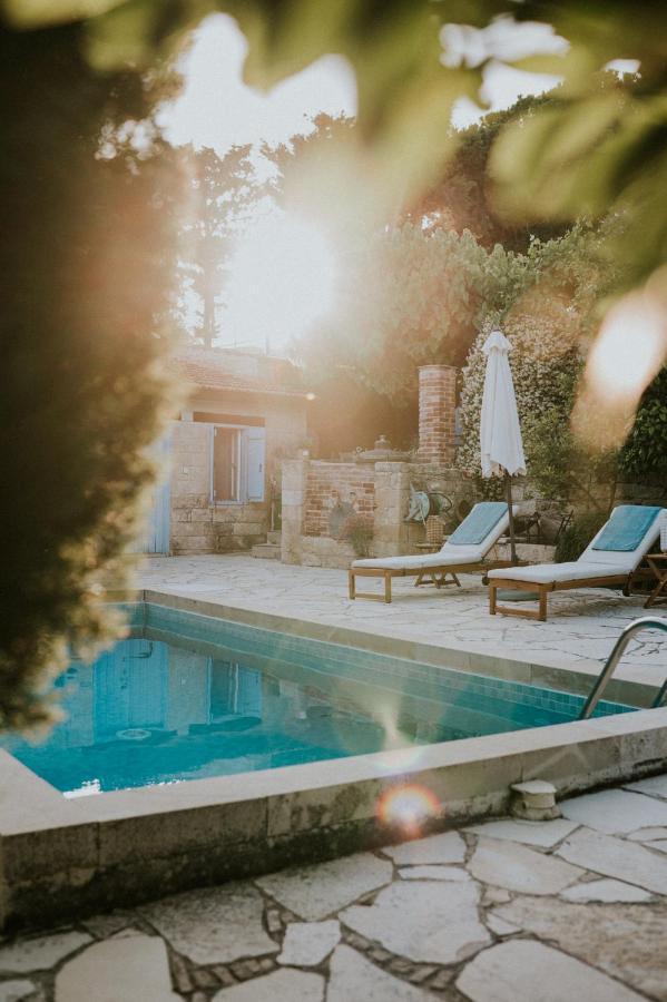 Villa Avgoustis Pachna Eksteriør billede